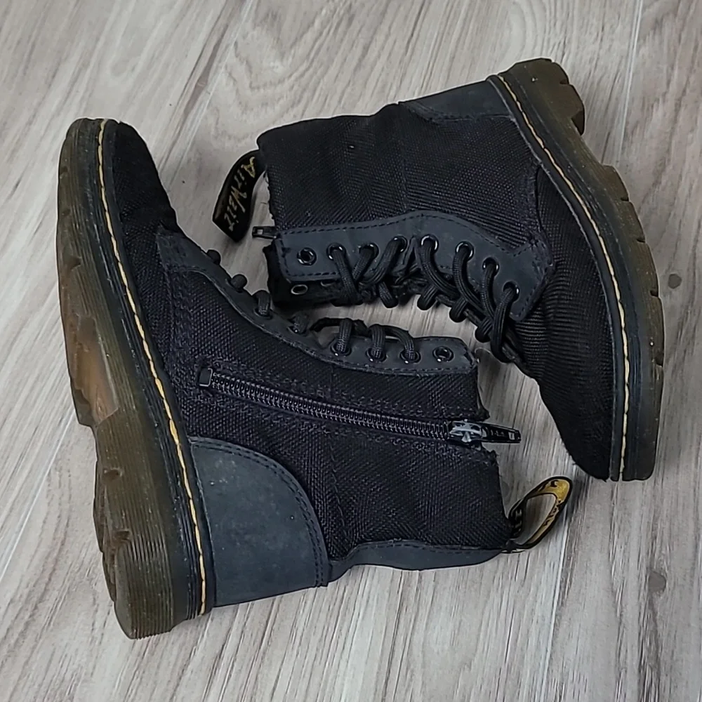 Dr Martens Kids COMBS J black boots size 12
